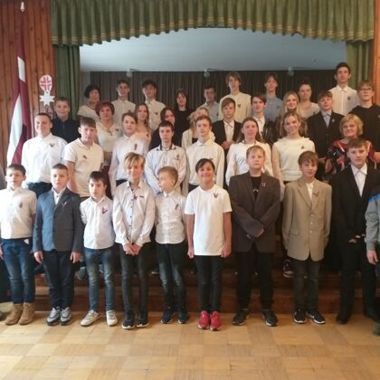 17.11.2022 - 5.-9.klašu tautasdziesmu runātāju kopkoris.