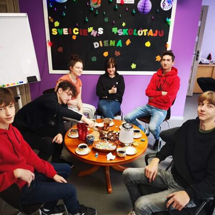 9.klases skolēni skolotāju dienā 30.09.2022.