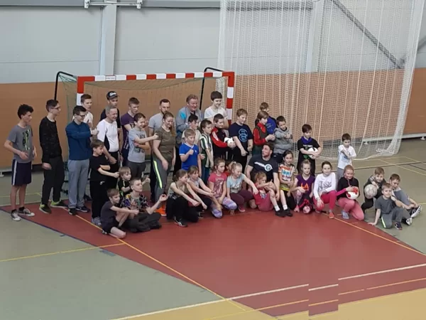 22.03.2019. Ilvars Koscinkevičs un Gints Cimers ciemojas savā skolā uz sarunām un futbola